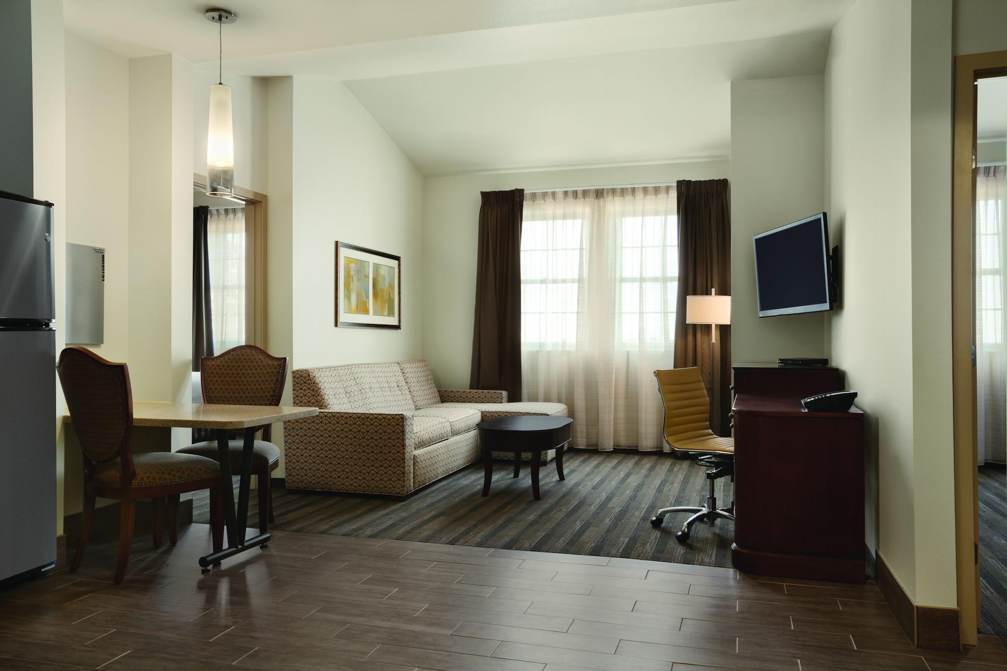 Hyatt House Minot- North Dakota Hotel 3*
